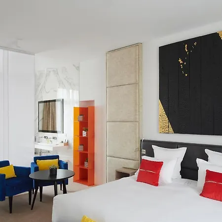 Manoir Henri Giraud & بيت ضيافة آي-شامبانيا