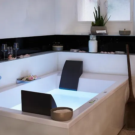 게스트하우스 Manoir Henri Giraud & 5*