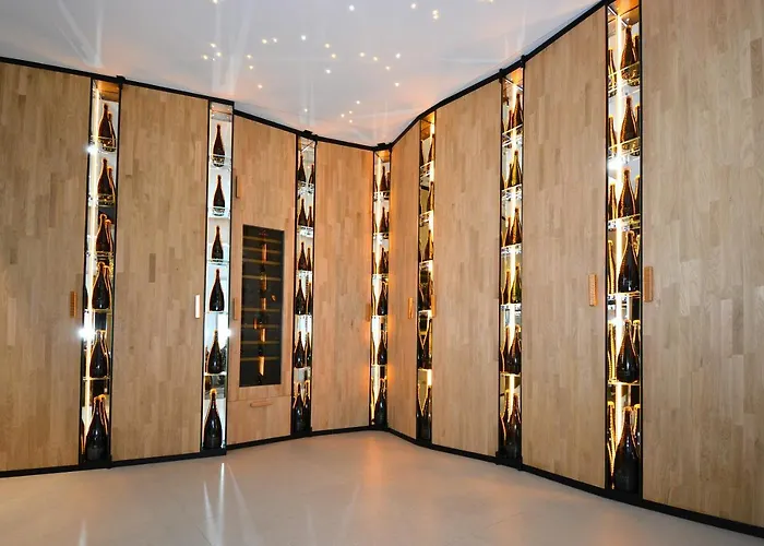 Manoir Henri Giraud & 5* Ay-Champagne